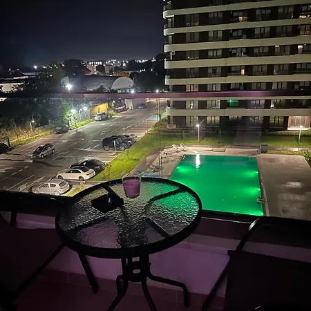 Lyusi South Heated Pool & Parking Warna